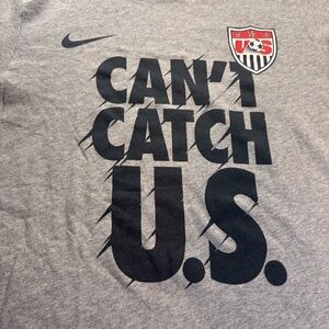 Nike Men’s Slim Fit Heather Gray USA Soccer Graphic Tee